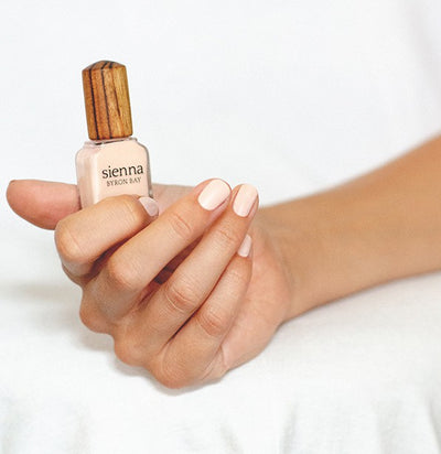 Sienna – first made safe nail polish