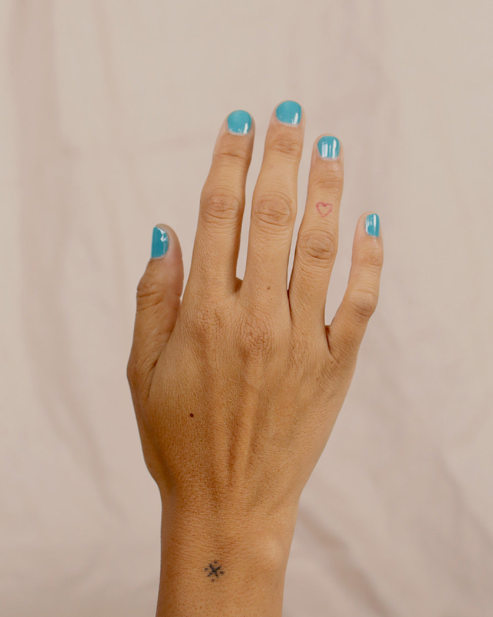 Stillness Nail Colour Medium Skin Tone