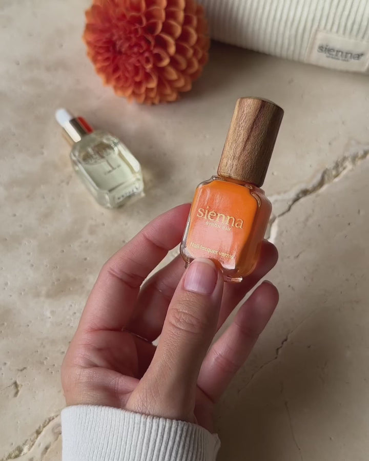 Video of Warmth being applied on Fair Skin Tone