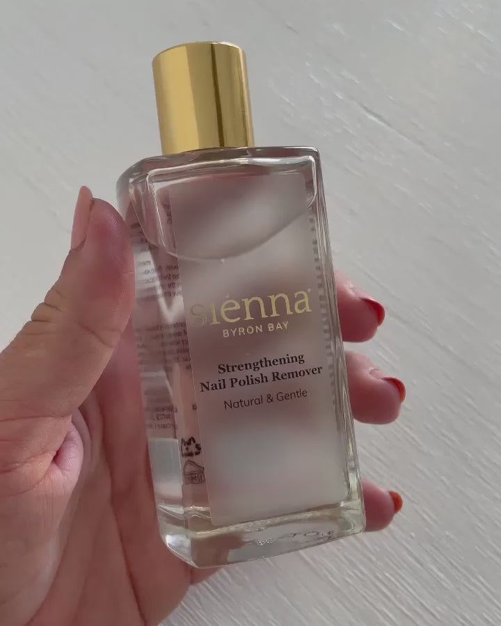 Strengthening nail polish remover drop by sienna